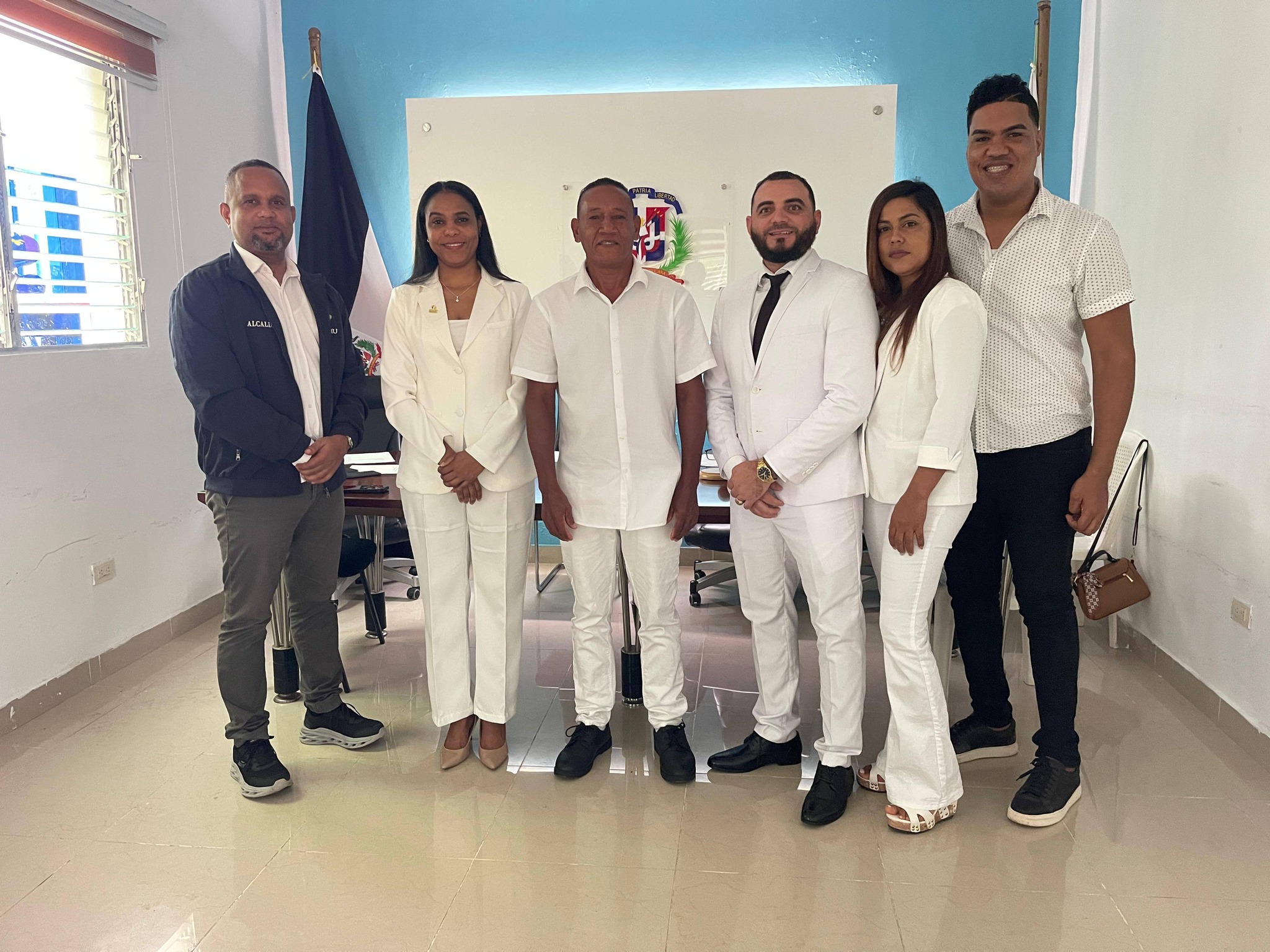 Ayuntamiento de Baitoa elige nuevo bufete directivo y presenta rendición de cuentas de la Sala de Regidores